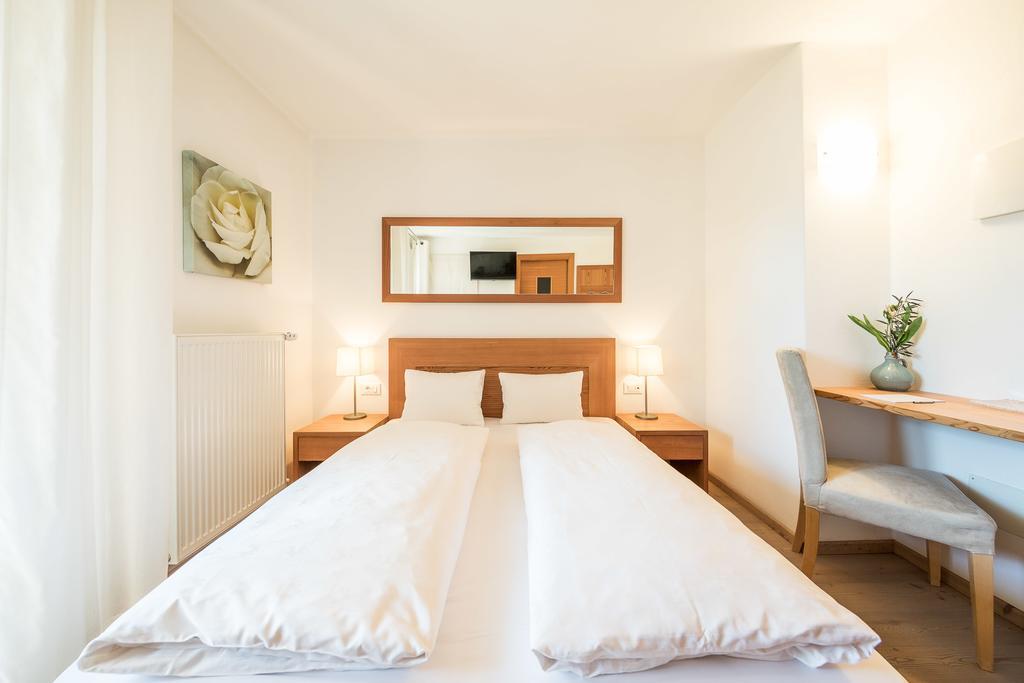 Boutique Hotel Zum Rosenbaum Nalles Extérieur photo